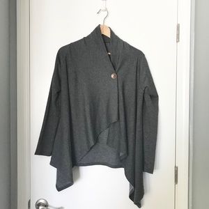 Bobeau Gray Fleece Sweater Cape
